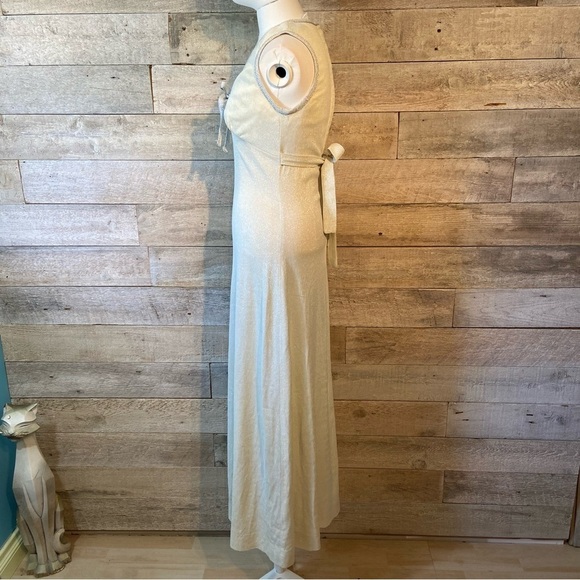 Vintage Joyce Palmer women’s cream shimmery maxi formal dress - Picture 2 of 11